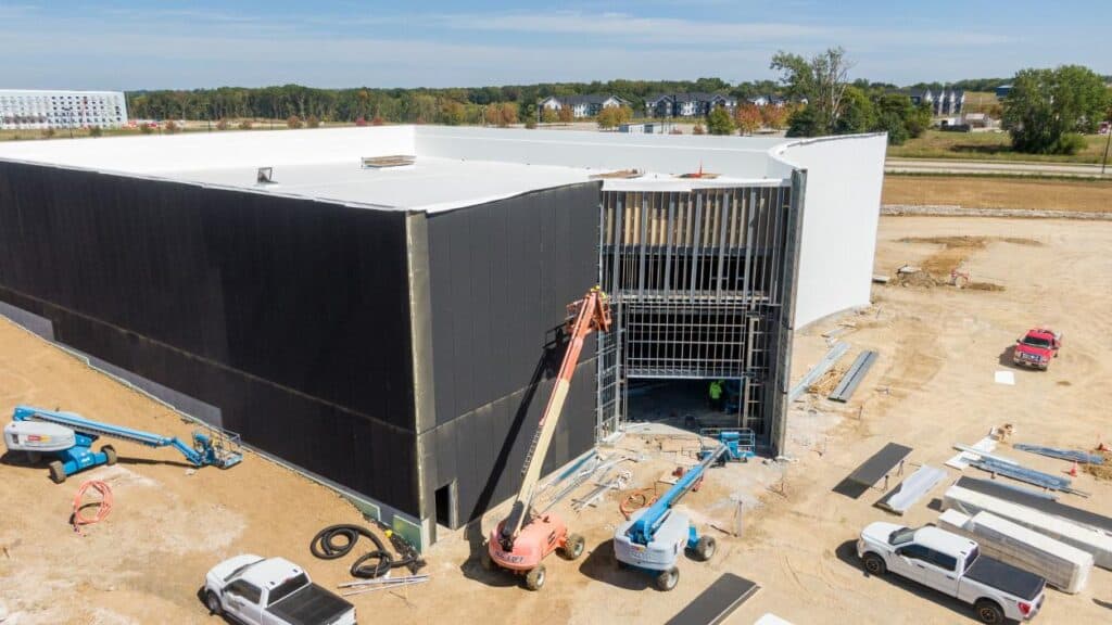Commercial Building Rooftop Equipment Installation